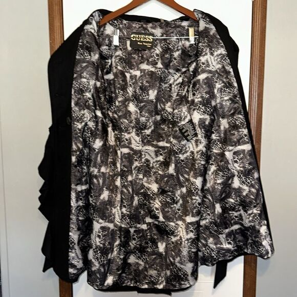 Guess Retro Black Double Breasted Wool Trench Coat-RARE
Size Medium - Picture 15 of 17